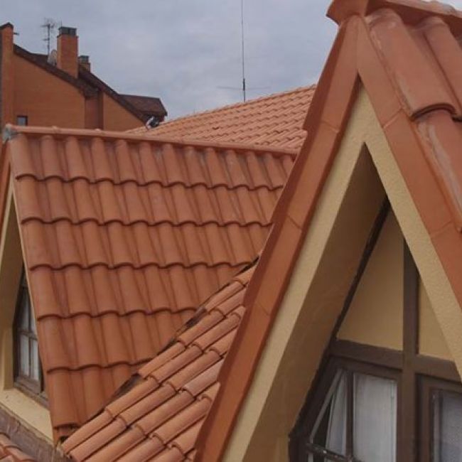 construcciones y rehabilitaciones de tejados en Oviedo